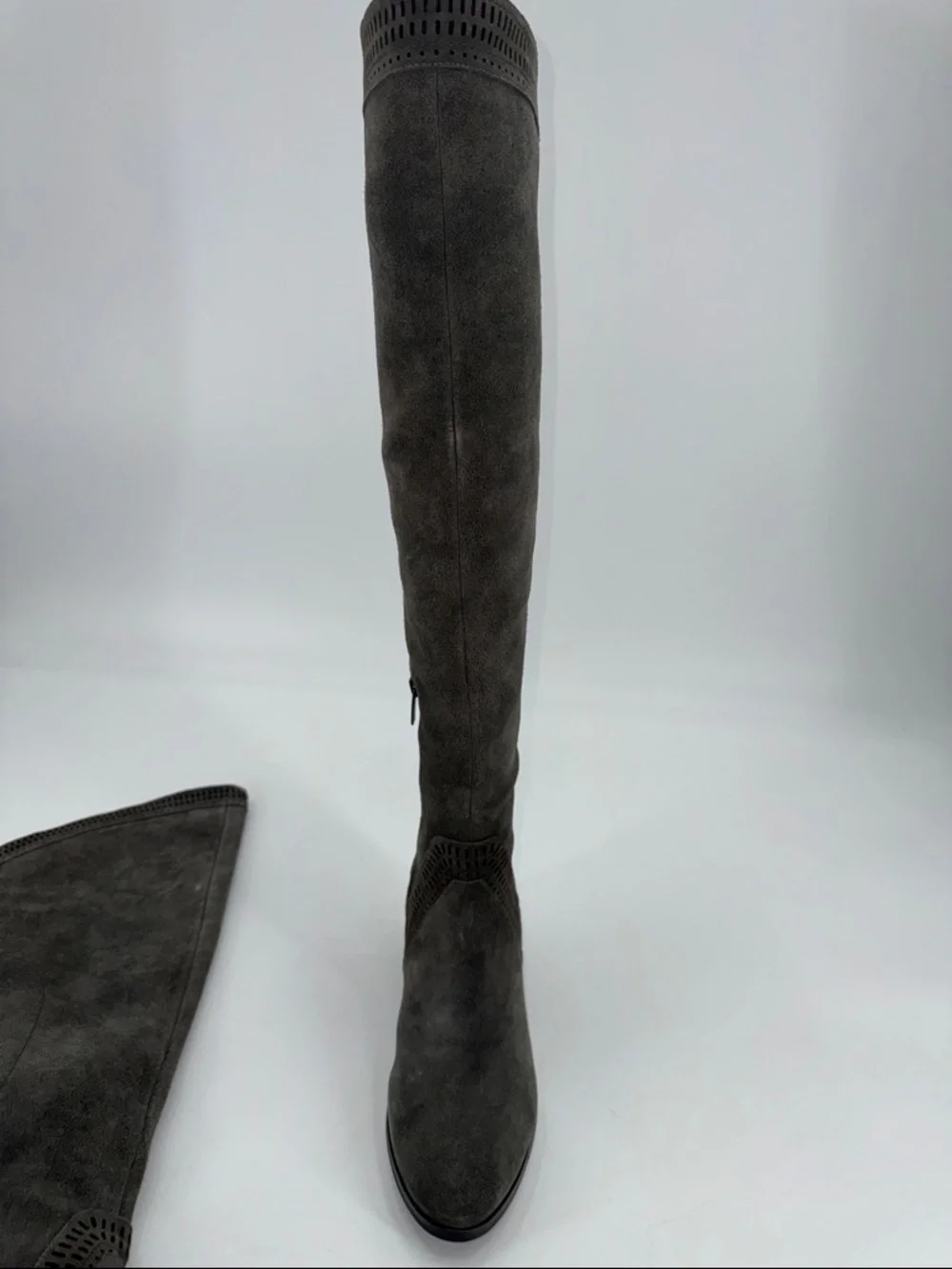 NWOT Vince Camuto Over-the-Knee Suede Boots in Charcoal Gray size 9